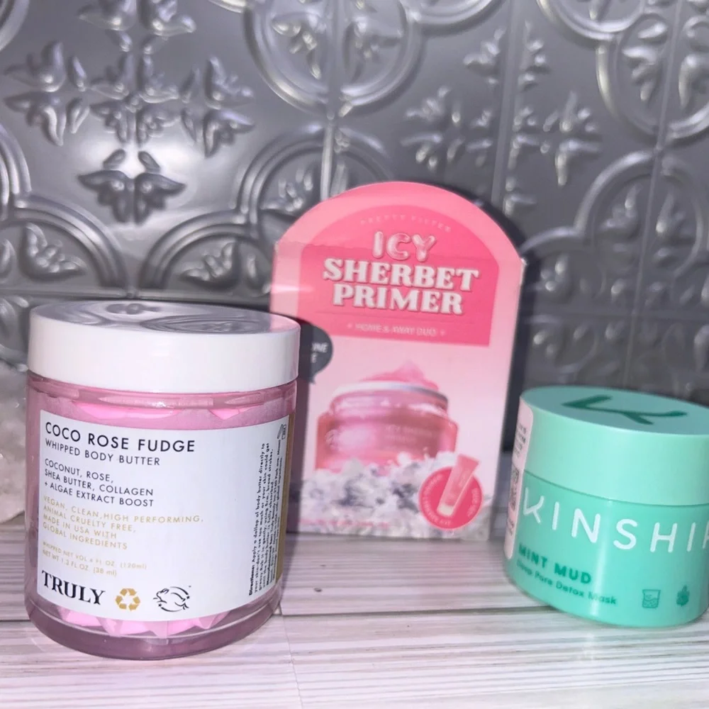 High end Makeup & Skincare Bundle - Picture 3 of 8
